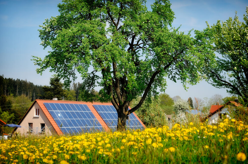 como ganhar dinheiro com energia solar vendendo